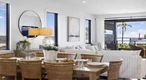 Echoes - Luxury Home Beach Views Walk to Cafes - Image 3