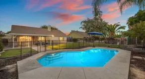 Revitalizing 3 Bedroom Home With Pool, Pet-Friendly, Wi-fi - Image 4