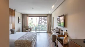 Longue vie Hotels - Image 2