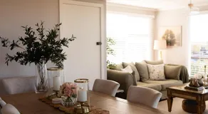 'The Light-House' Entire Home with Coastal Views - Image 3