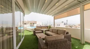 Large apartment with pool - Image 5