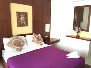 Alice in Wonderland Beach Hotel - Image 2