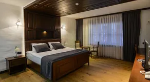 Hotel Barleti - Image 2