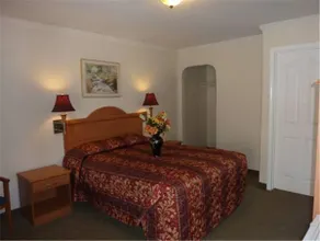 Holiday Lodge Motel Antioch - Image 2