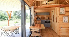 Bugley Pools Hideaway - Image 4