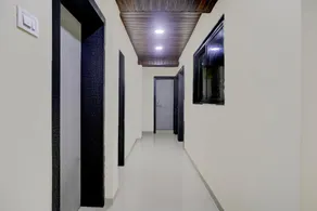 Hotel O Sai Dham Guest House - Image 4