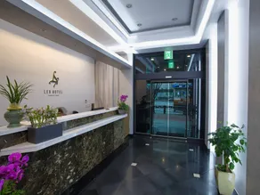 LEX Tourist Hotel - Image 3