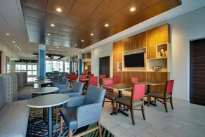 Holiday Inn Express & Suites Troy by IHG - Image 5