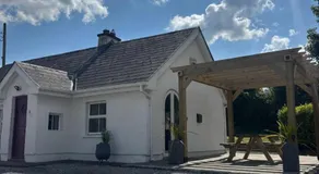 Riverside Cottage - Image 5