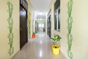 OYO 71348 R C Guest House - Image 2