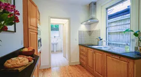 Cosy 1-Bed Escape with Free Parking - At Hem - Image 4