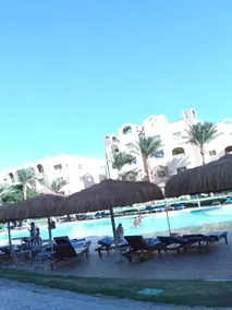 El Karma Aqua Beach Resort I - Image 4