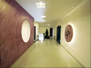Royal Residency Hotel - Image 3