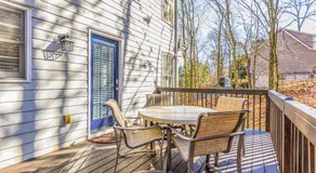 Explore Historic DT In This Cozy Open Air 5BR Stay - Image 5