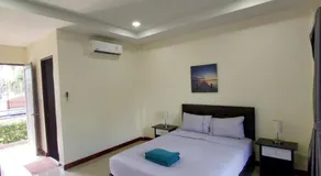 Loma Beach Resort - Image 2
