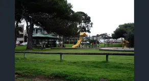 Home on the Bay on Esplanade and Buller St Kingscote-3 people in 2 nights get the 3rd night free - Image 4
