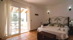 Apartamentos Es Pou - Emar Hotels - Image 2