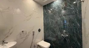 Tri Riverfront Homestay - Image 2