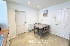 Crews Cabin - Image 5