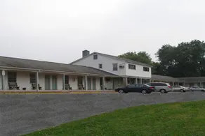 Red Carpet Inn & Suites Morgantown - Image 5