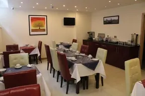 Regency Hotel Parkside - Image 2