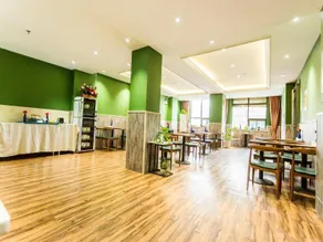 GreenTree Inn ZhenJiang Danyang Wanshan Park Express Hotel - Image 2
