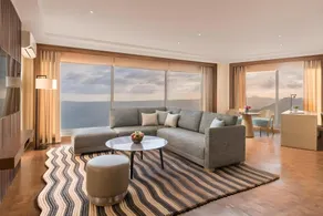 Taal Vista Hotel - Image 2