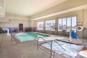 Comfort Inn & Suites Artesia - Image 3