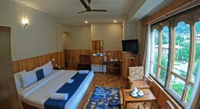 Khamsum Inn - Image 2