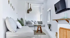 Living Theros Luxury Suites - Image 3