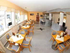 Hotel Royal - Image 4
