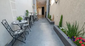 Lago Suites Hotel - Image 5
