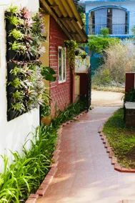 SHANU'S SEASIDE INN - A Family-Run Guesthouse just 100 metres from Candolim Beach - Image 2