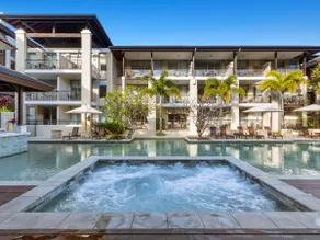 Luxe King Studio Apartment in Santai Resort - Image 2