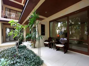 Summer Inn - Image 5