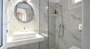 Asteri Hotel - Image 2