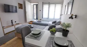 Sunrise Apartments - Image 2