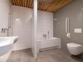 Peaceful Farmside Bungalow - Image 4