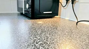 Beautiful Townhouse with Netflix - Image 3