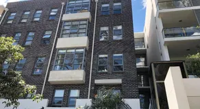 Exquisite Family Home +Parking, Close to CBD - Image 4