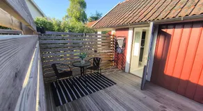 Gäststuga med altan i centrala Falkenberg - Image 3