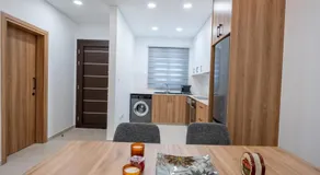 New Bungalow with community pool 400m to Venus Beach - Image 3