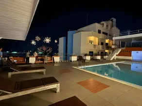 Highfive Hotel Pattaya - Image 5