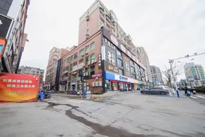 Yufeng E-sports Hotel - Image 4