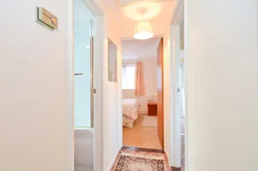 Brambles Farm Bungalow - Image 5