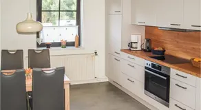 Cozy Home In Burg Stargard With Wifi - Image 2