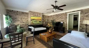 House on the Creek - Image 2