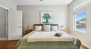 Spacious 3-Story Townhome w Rooftop & City Views - Image 2