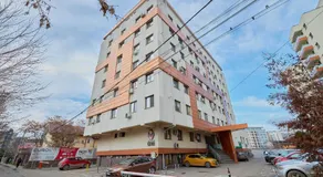 Cozy 3 Bedroom Apartments In Centre of Iasi Palas Mall - Image 3