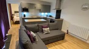 White Cottage - Cosy Holiday Cottage in Drymen, Loch Lomond & Trossachs with free parking on private driveway - Image 2